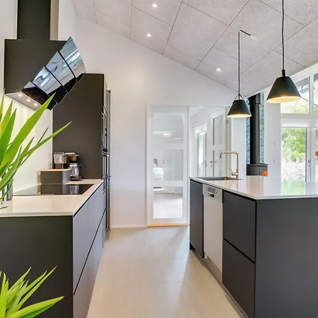 Antonina - 800m From The Sea By Interhome *
